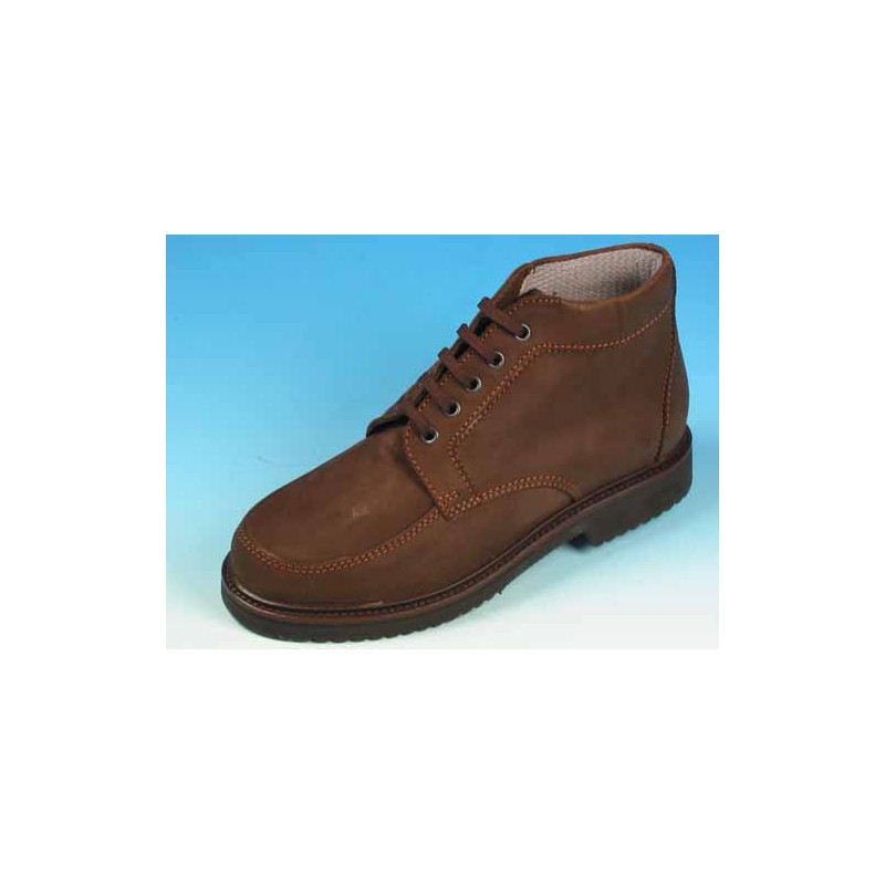 Men's sportive laced ankle shoe in brown nubuck leather - Available sizes:  36, 40, 44