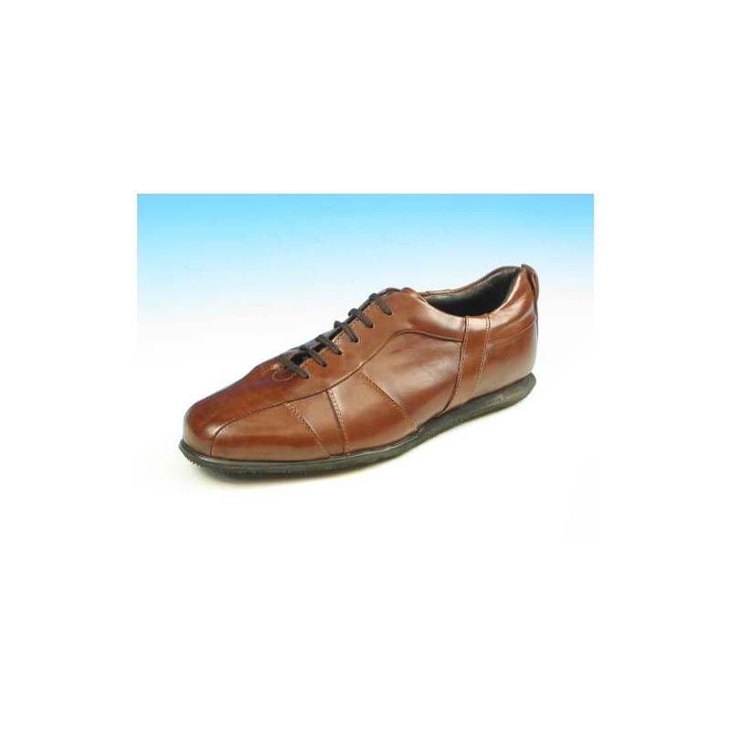 Scarpa stringata sportiva da uomo in pelle colore marrone - Misure disponibili: 45, 53