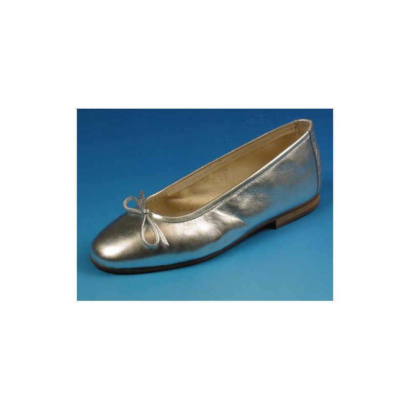 Ballerina da donna con fiocco in pelle colore argento tacco 1 - Misure disponibili: 32