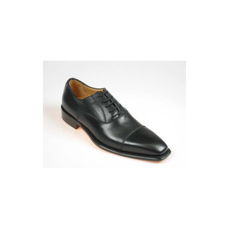 Men's laced oxford shoe with captoe in black leather - Available sizes:  40
