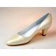 Zapato de salon en piel perlada de color marfil tacon 5 - Tallas disponibles:  31, 33, 46