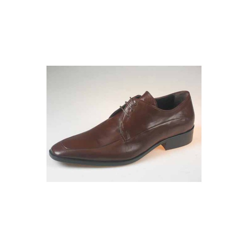 Herrenderbyschuhe mit Schnürsenkeln aus braunem Leder - Verfügbare Größen:  50