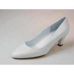 Zapato de salon en piel de color blanco tacon 1 - Tallas disponibles:  33