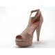 Scarpa aperta con cinturino e plateau in pelle beige -  