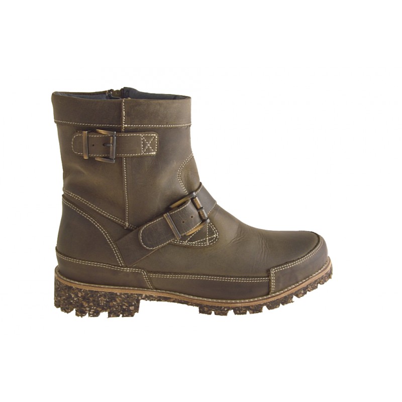 Stivaletto da uomo con cerniera e fibbie in pelle color terra - Misure disponibili: 38
