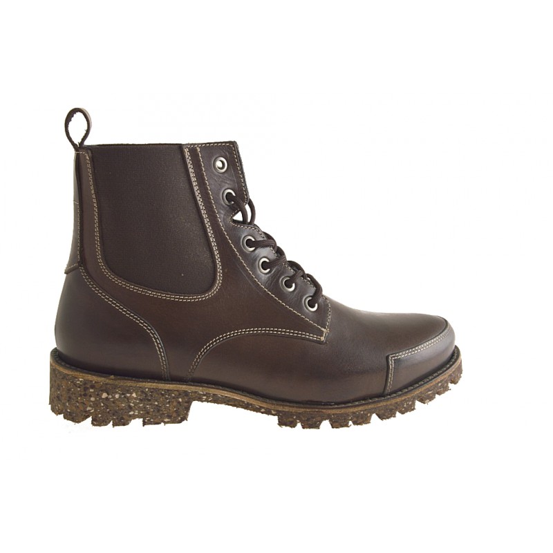 Stivaletto da uomo con stringhe ed elastici in pelle marrone - Misure disponibili: 38