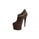 Zapato cerrado con plataforma, tachuelas y cremallera en gamuza color marrón tacon 15 - Tallas disponibles:  42