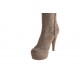 Bota con cremallera y plataforma en gamuza color beis tacon 11 - Tallas disponibles:  42