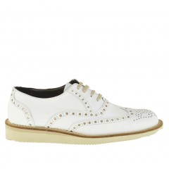 Scarpa da donna stringata con zeppa in pelle colore bianco - Misure disponibili: 45