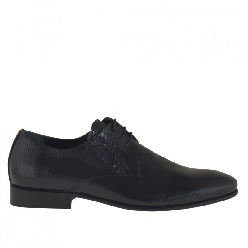 Scarpa elegante derby da uomo con stringhe in vernice stampata a righe nera - Misure disponibili: 36