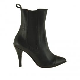 Stivaletto da donna con due elastici in pelle nera tacco 9 - Misure disponibili: 42