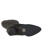 Stivale da donna con cerniera e tre fibbie in pelle colore nero tacco 7 - Misure disponibili: 42