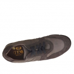 Freizeitschuh für Herren mit Schnürsenkeln aus grauem und taupefarbenem Wild- und Nubukleder - Verfügbare Größen:  37, 47