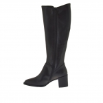 Femme bottes en cuir noir avec fermeture éclair et élastique et avec talon 5 cm.  - Pointures disponibles:  32