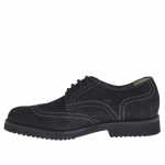 Herrenschuh mit Schnürsenkeln und Broguemuster aus schwarzem Nubukleder - Verfügbare Größen:  36