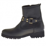 Damenstiefelette mit Reißverschluss, Nieten und Schnalle aus schwarzem Leder Absatz 3 - Verfügbare Größen:  32