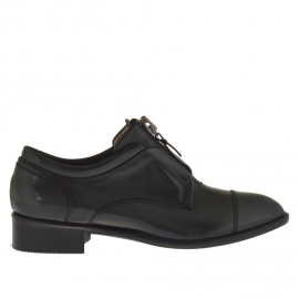 Zapato cerrado con cremallera para mujer en piel gris tacon 3 - Tallas disponibles:  46