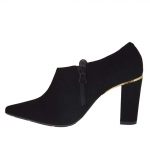 Zapato cerrado a punta con cremallera en gamuza negra tacon 8 - Tallas disponibles:  31