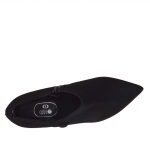 Scarpa accollata a punta da donna con cerniera in camoscio nero tacco 8 - Misure disponibili: 31