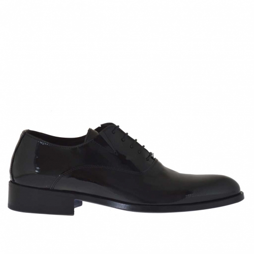 Scarpa oxford elegante stringata da uomo in vernice nera - Misure disponibili: 36, 37, 47, 48, 50