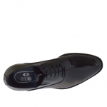 Eleganter Herrenoxfordschuh mit Schnürsenkeln aus schwarzem Lackleder - Verfügbare Größen:  36, 37, 47, 48, 50