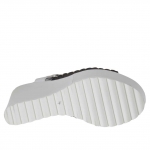 Sandale pour femmes avec bande elastique noir et courroie en cuir noir et blanc talon compensé 9 - Pointures disponibles:  42