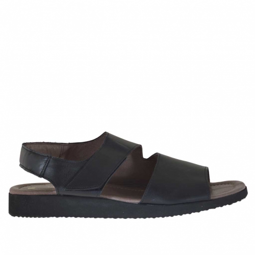 Sandalo da uomo con due fasce e velcro in pelle nera  - Misure disponibili: 46, 47, 48