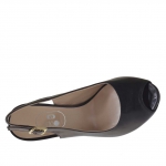 Sandalia para mujer en piel negra con plataforma interna y tacon 11 - Tallas disponibles:  31