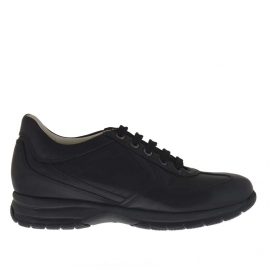 Scarpa da uomo stringata sportiva in pelle colore nero - Misure disponibili: 36