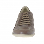 Scarpa da uomo stringata sportiva in pelle color fumo e tessuto grigio - Misure disponibili: 46