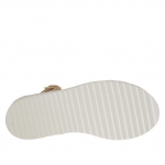 Sandalo da donna con cinturino Charleston in pelle stampata beige e giallo ocra zeppa 2,5 - Misure disponibili: 31