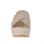 Mule ouvert pour femmes en cuir rose imprimé avec bandes croisés, plateforme et talon compensé 9 - Pointures disponibles:  42