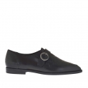 Chaussure fermée pour femmes en cuir et cuir imprimé noir avec boucle talon 1