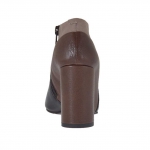 Scarpa accollata da donna in pelle nera, marrone e beige con cerniera tacco 9 - Misure disponibili: 42