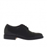 Scarpa derby da uomo stringata con puntale in pelle colore nero - Misure disponibili: 40