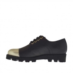 Chaussure à lacets pour femmes en cuir noir avec embout en cuir verni d'or talon compensé 3 - Pointures disponibles:  32, 33