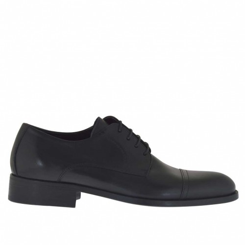 Men's laced derby shoe with captoe in black leather - Available sizes:  36, 38, 47, 48, 49, 50