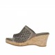 Mule ouvert pour femmes avec elastique en cuir perforé taupe avec plateforme et talon compensé en liège 6 - Pointures disponibles:  42