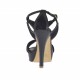 Scarpa aperta da donna con cinturino e plateau in camoscio e pelle nera tacco 10 - Misure disponibili: 31, 34, 42, 46