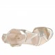 Zapato abierto para mujer con cinturon y plataforma en piel laminada de color platino y cobre tacon 10 - Tallas disponibles:  42
