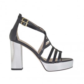 Scarpa aperta da donna con listini e cinturino in pelle nera con plateau e tacco 10 in vernice argento - Misure disponibili: 42, 43