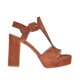 Sandalo da donna con plateau in camoscio color ruggine tacco 9 - Misure disponibili: 42