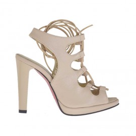 Sandalo da donna con plateau e lacci in pelle beige cipria tacco verniciato 10 - Misure disponibili: 42