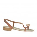 Sandalo infradito da donna con accessorio in pelle cuoio tacco 2