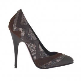 Zapato de salon para mujer en piel marron oscura, gamuza marron y piel estampada marron tacon 10 - Tallas disponibles:  42