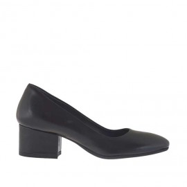 Decolté da donna in pelle nera tacco grosso 4 - Misure disponibili: 32
