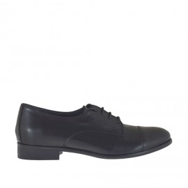 Chaussure derby à lacets pour femmes en cuir noir talon 2 - Pointures disponibles:  32