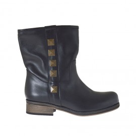 Bottines pour femmes avec goujons en cuir noir et talon 2 - Pointures disponibles:  34