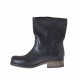 Damenstiefelette mit Nieten aus schwarzem Leder mit Absatz 2  - Verfügbare Größen:  34