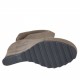 Stivaletto da donna con risvolto in camoscio taupe con zeppa rivestita alta 9 cm. e plateau - Misure disponibili: 42, 43